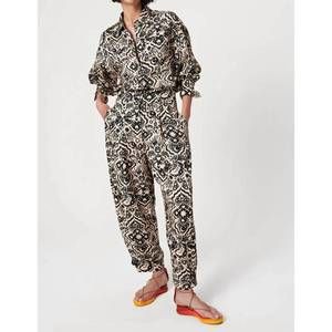 Printed Straight-Leg pants in Black and Cream